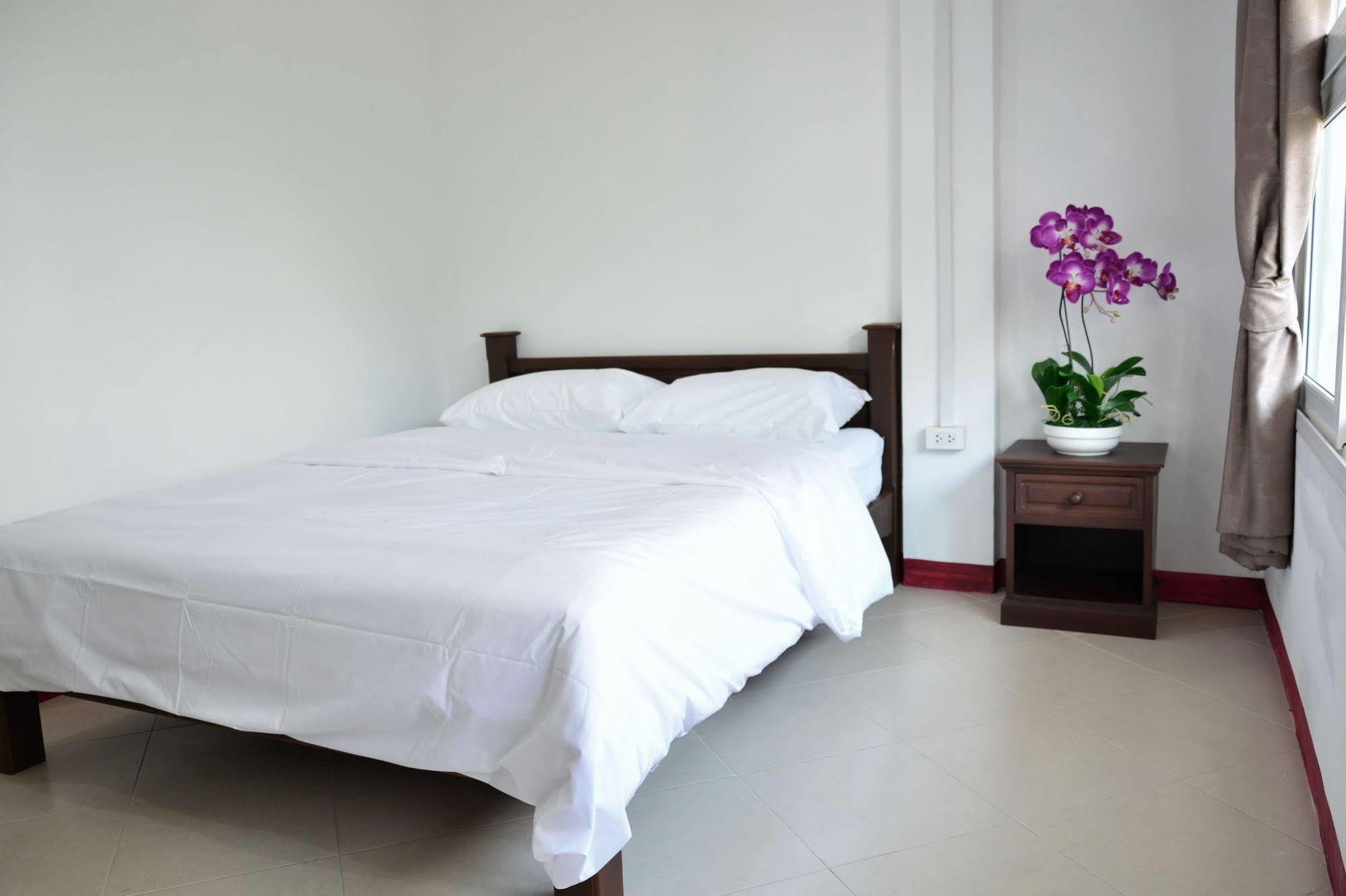Seedling House Pattaya Eksteriør bilde