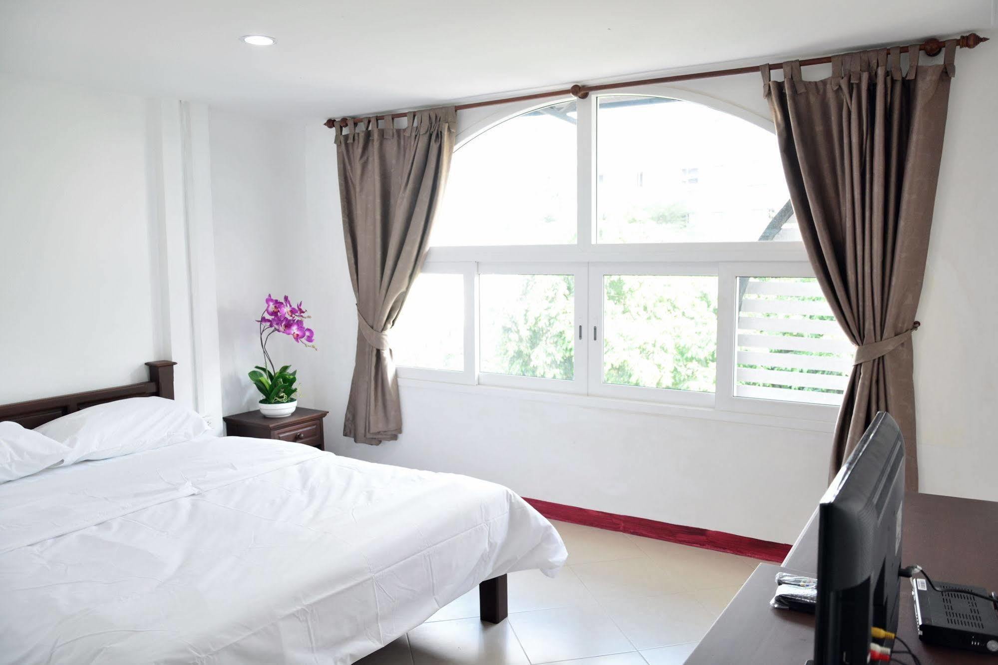 Seedling House Pattaya Eksteriør bilde